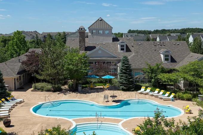 The Ashborough pool and clubhouse